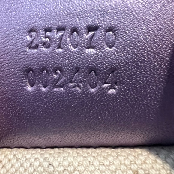 💜💜💜Gucci Lovely Heart Hobo Bag💜💜💜 - Picture 9 of 10